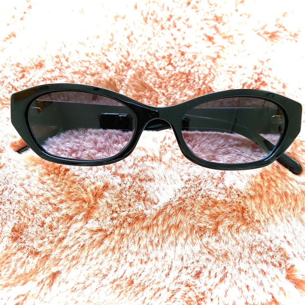 Chanel Sunglasses A71280A S2216 3N Black